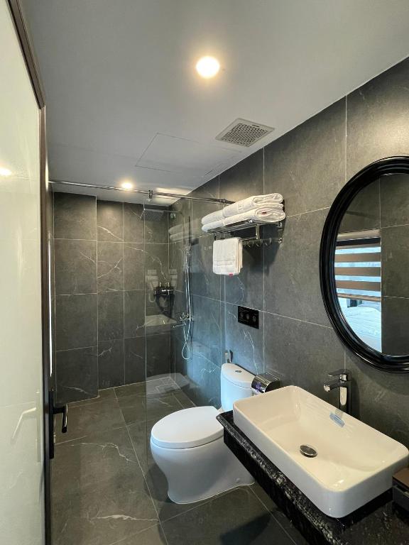 Suite Gia Đình Có Ban Công