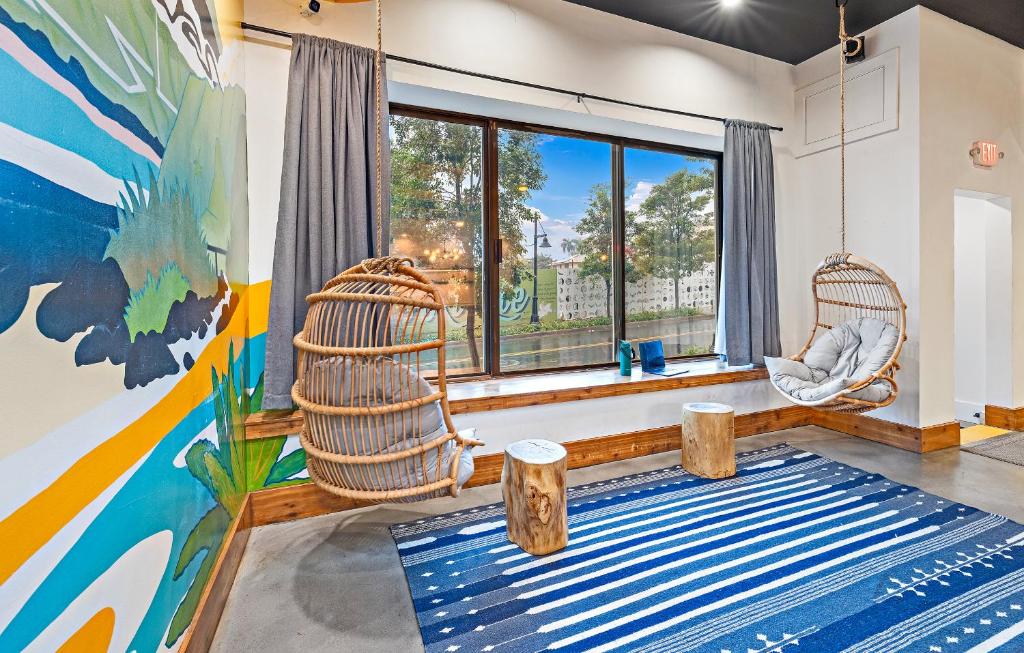 Zona de estar de Howzit Hostels