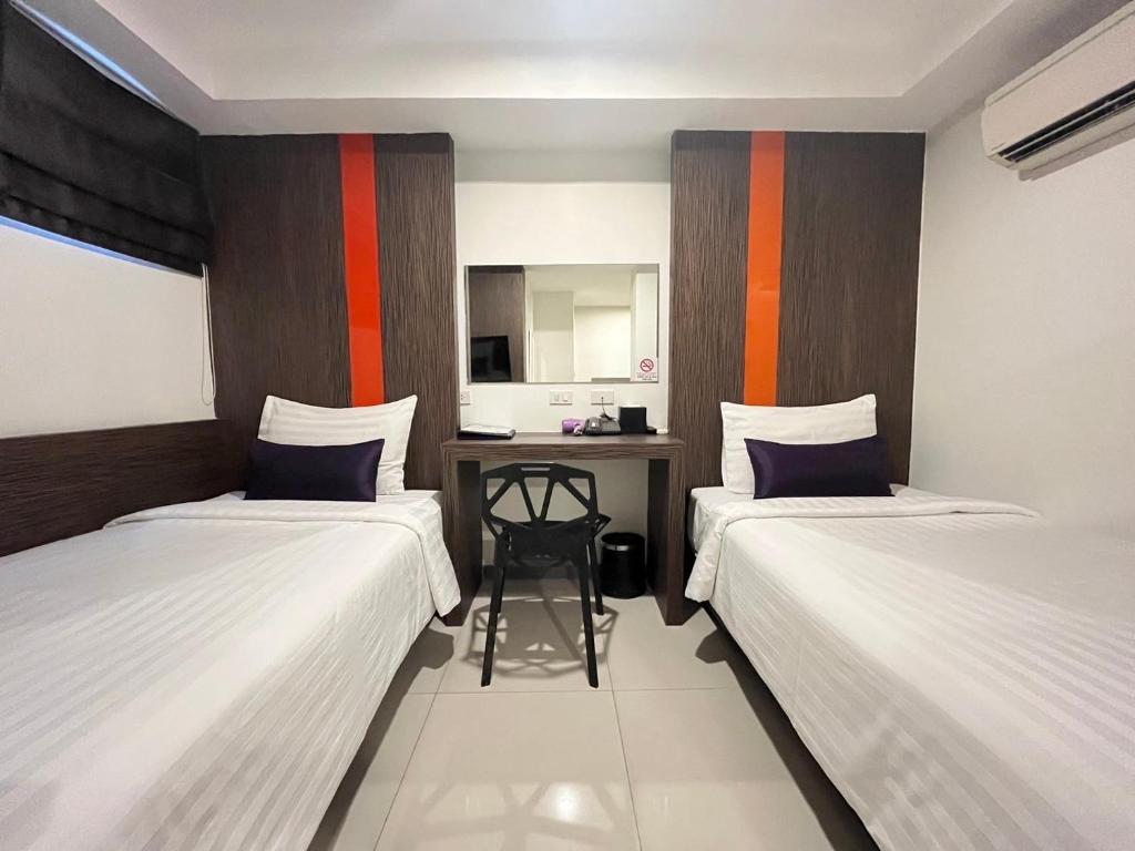 Cubic Pratunam - Resim 24