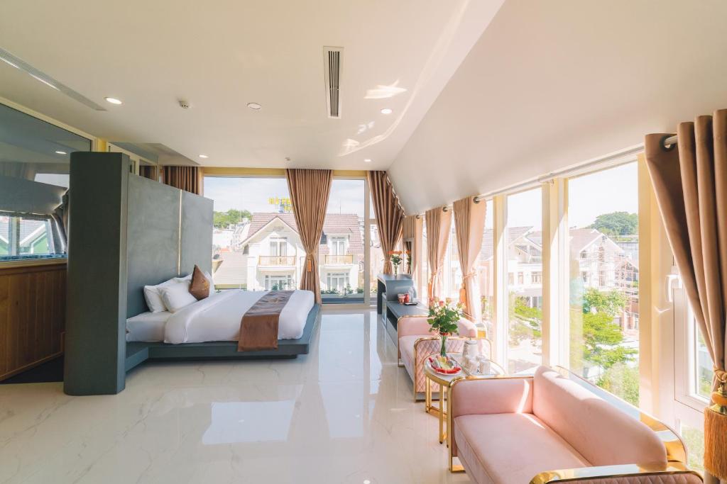 Quy Tai Premium Hotel - 19