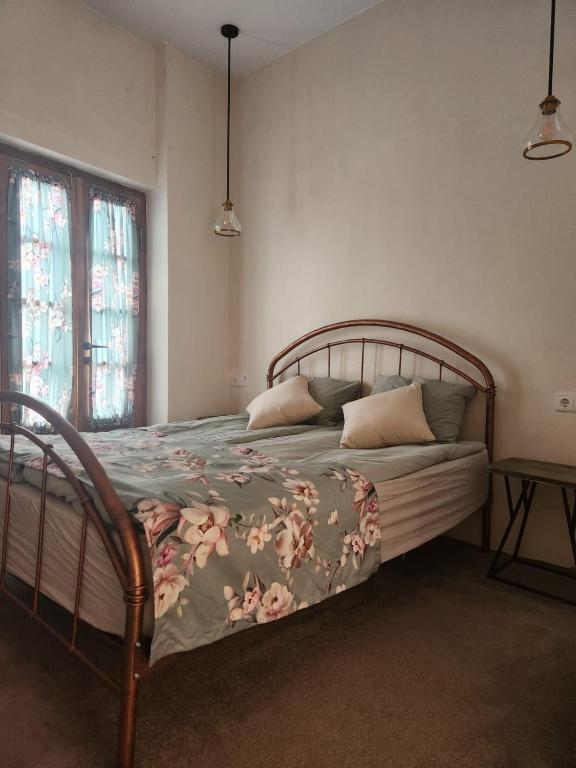 Postel nebo postele na pokoji v ubytování Kardanakhi Estate