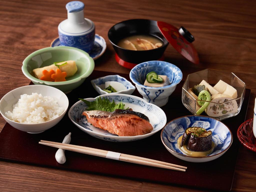Cibo presso il ryokan o nelle vicinanze