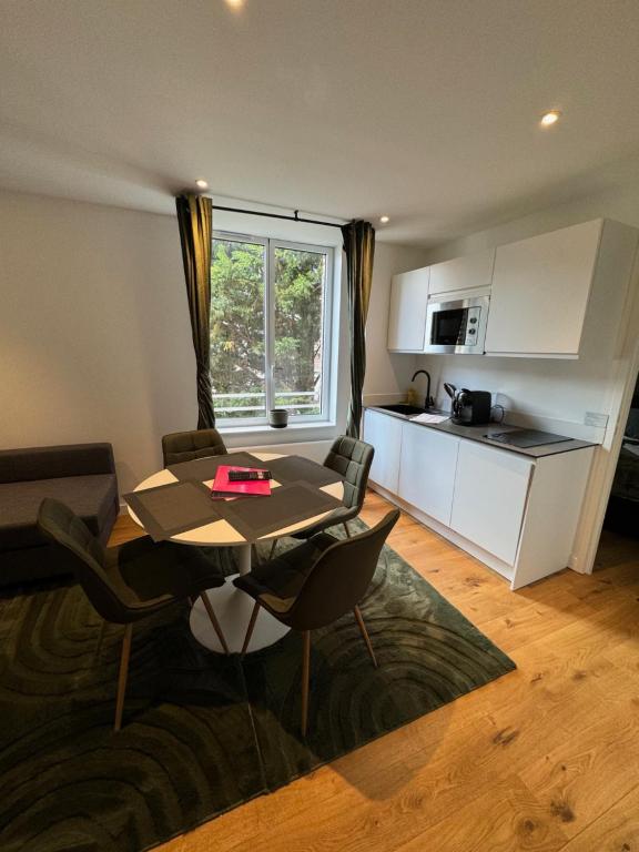 Victorias House Suite - Resim 17