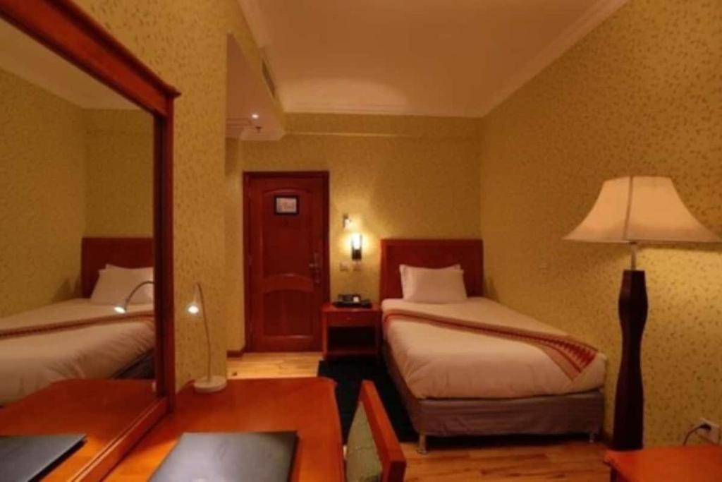 Abyssinia Renaissance Hotel - Estudio