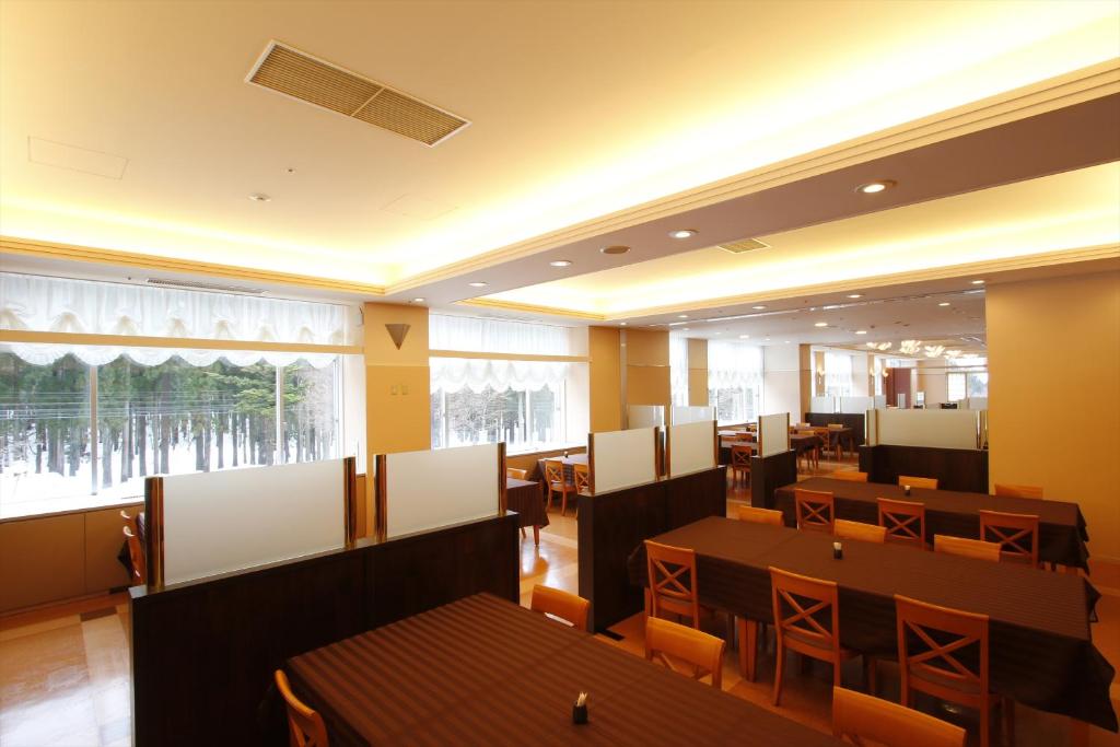 Restaurace v ubytování Hotel Morinokaze Tateyama‎