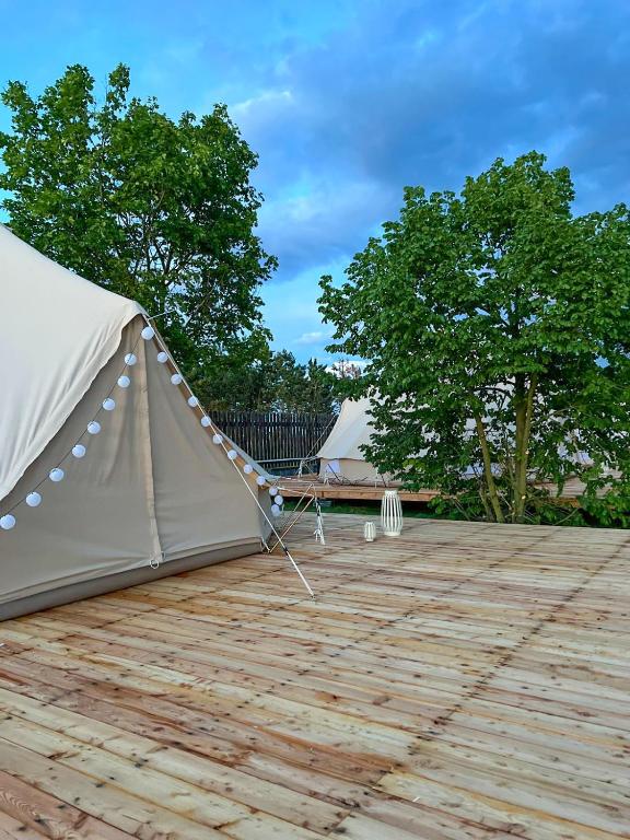 Φωτογραφία από το άλμπουμ του Glamping pospolu σε Mokrovraty