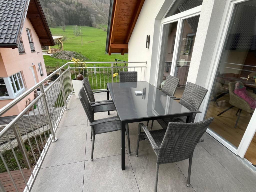 Balkón nebo terasa v ubytování Ferienwohnung Mondsee/Attersee