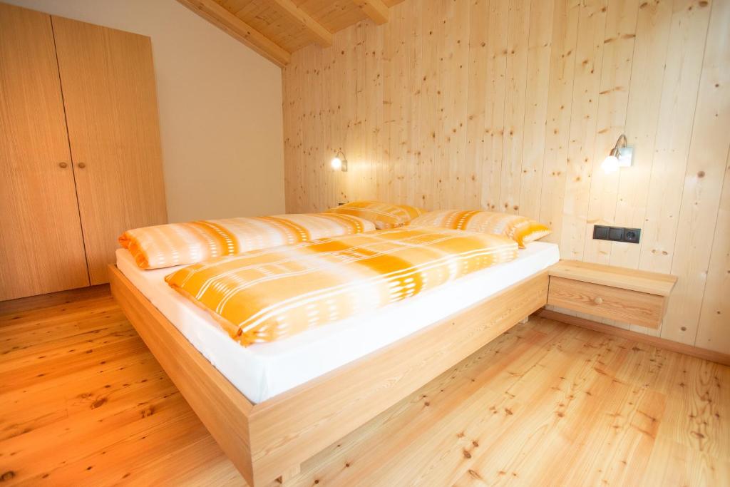 Postel nebo postele na pokoji v ubytování Anderleithof