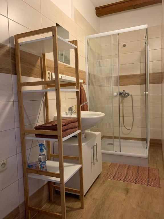 Koupelna v ubytování Apartmán U Růži
