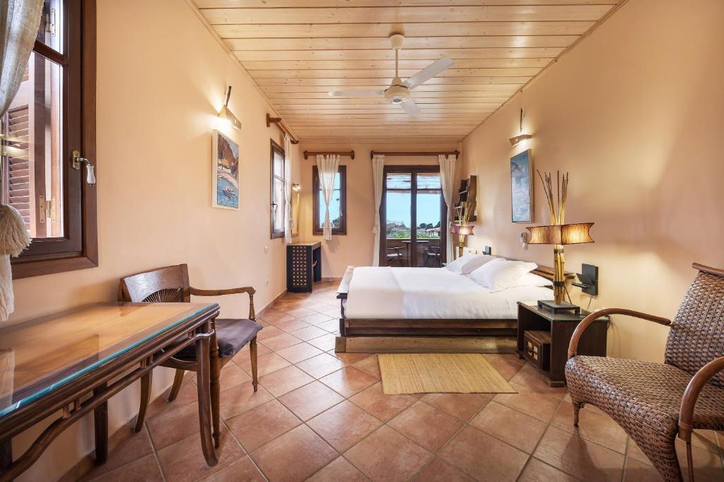 Rastoni Hotel Aegina - 1