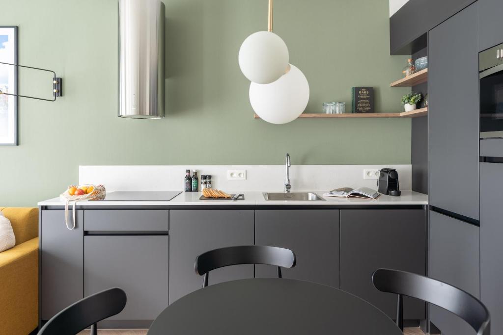 YAYS Antwerp Opera by Numa