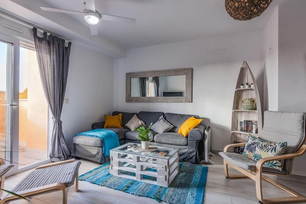 Tarifa Loft With 3 Bedrooms & Sea views RA-676