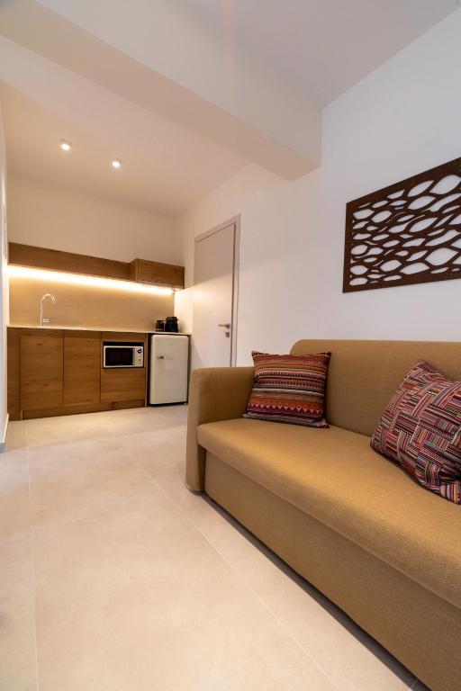 Arancia Elegant Rooms and Suites - 18