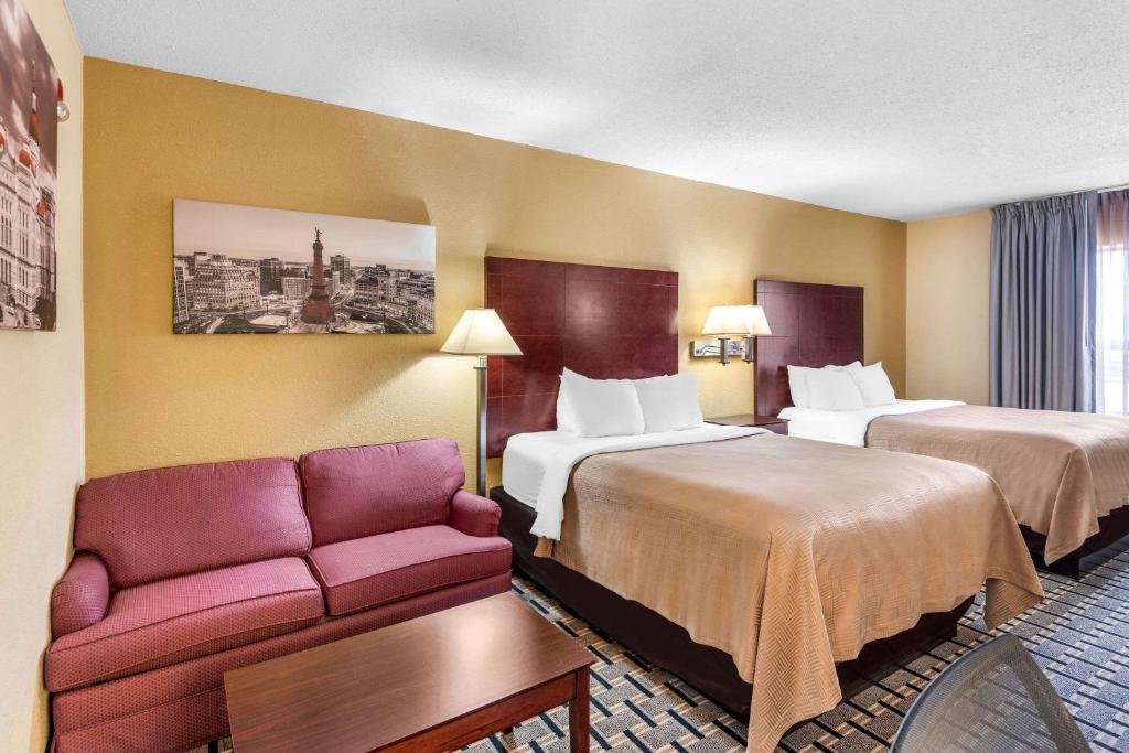 Clarion Inn & Suites Northwest - 