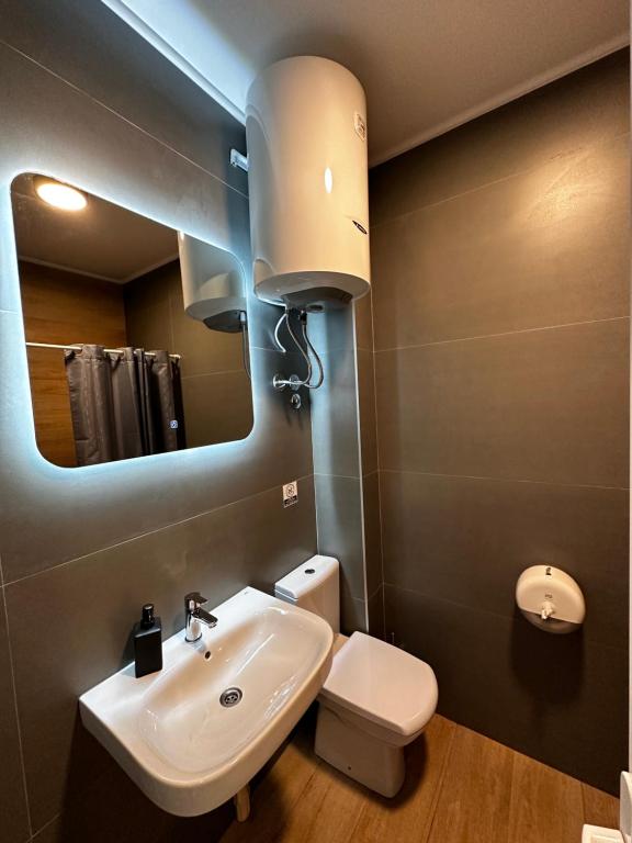 Residence Spa Apartments DUB - Studio With Pool View