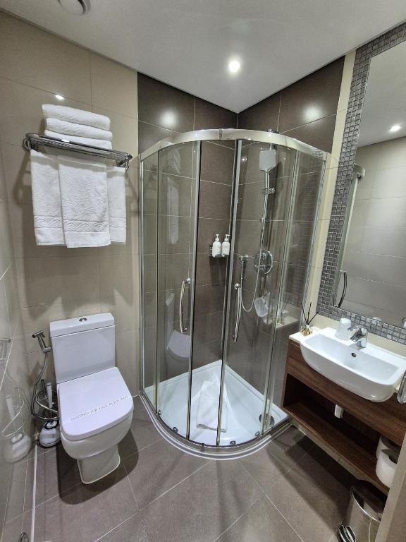 
Deluxe Twin Room, with en suite
