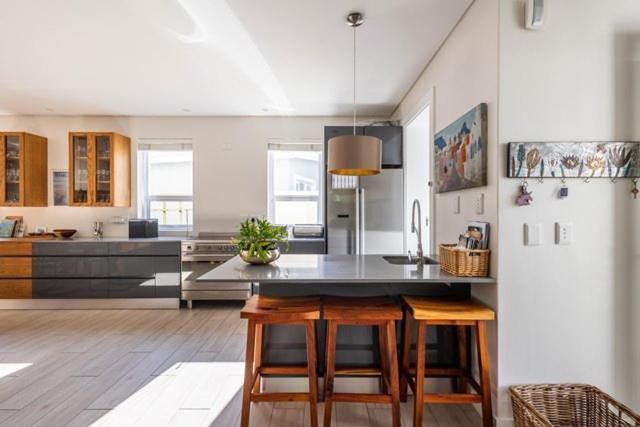 4160 River Club - Image 13