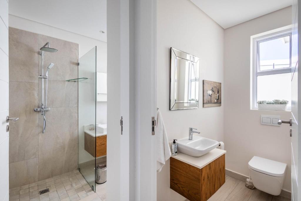 4160 River Club - Image 19