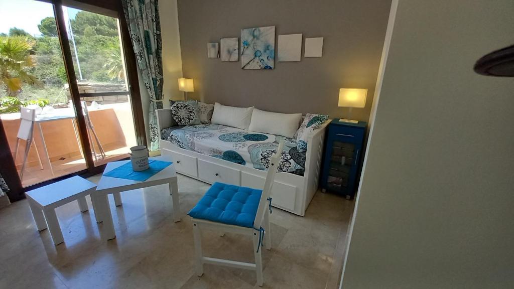 Postel nebo postele na pokoji v ubytování Sonne und Meer - Anafi Guestroom
