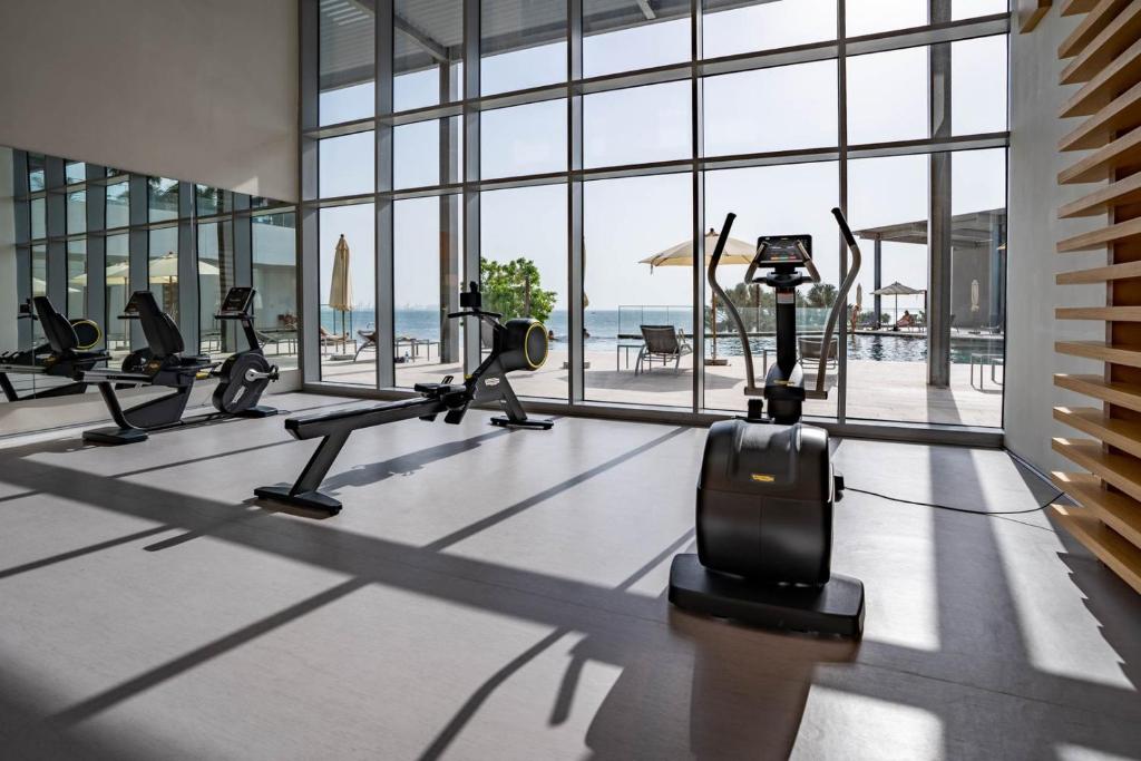 Fitness centrum a/nebo fitness zařízení v ubytování GuestReady - Majestic Ain Dubai from your balcony