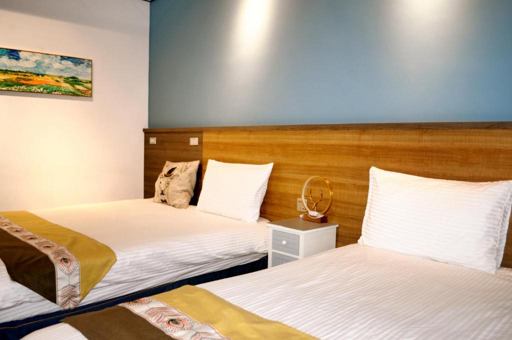 Lu-Kang Traveler Inns - Chambre Familiale Avec Salle De Bain Privée