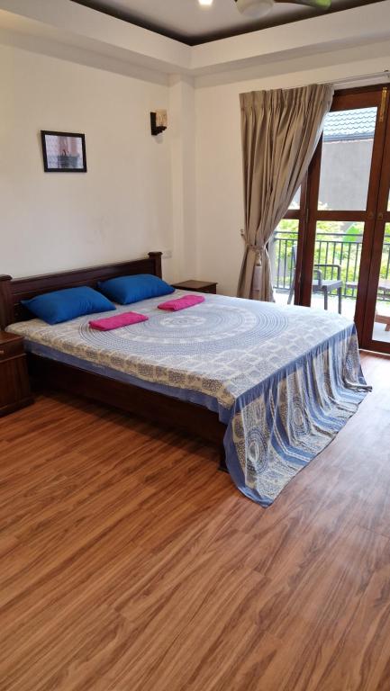 MILLET'S FOOD COMPANY AND COOKING CENTER - 10