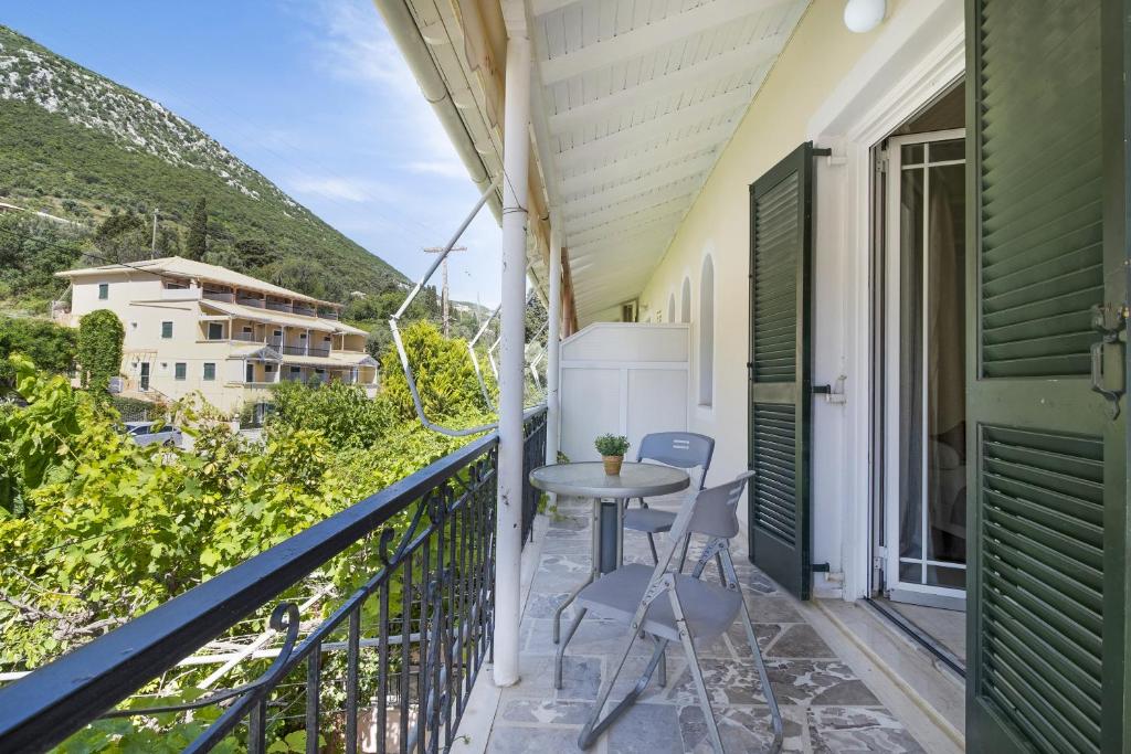 Pogled na planinu ili pogled na planinu iz apartmana