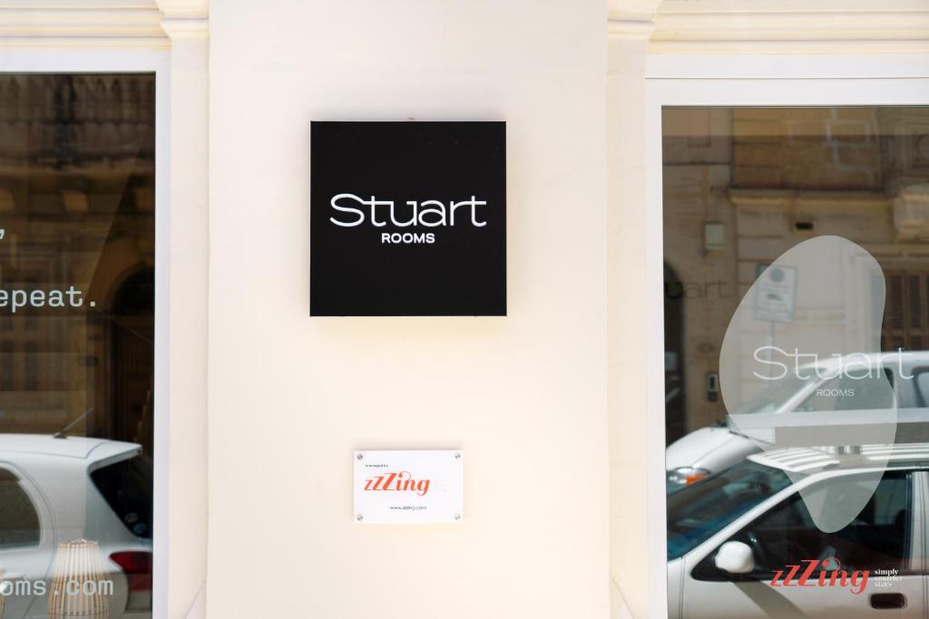 Fotografie z fotogalerie ubytování Stuart Rooms by Zzzing v destinaci Gżira