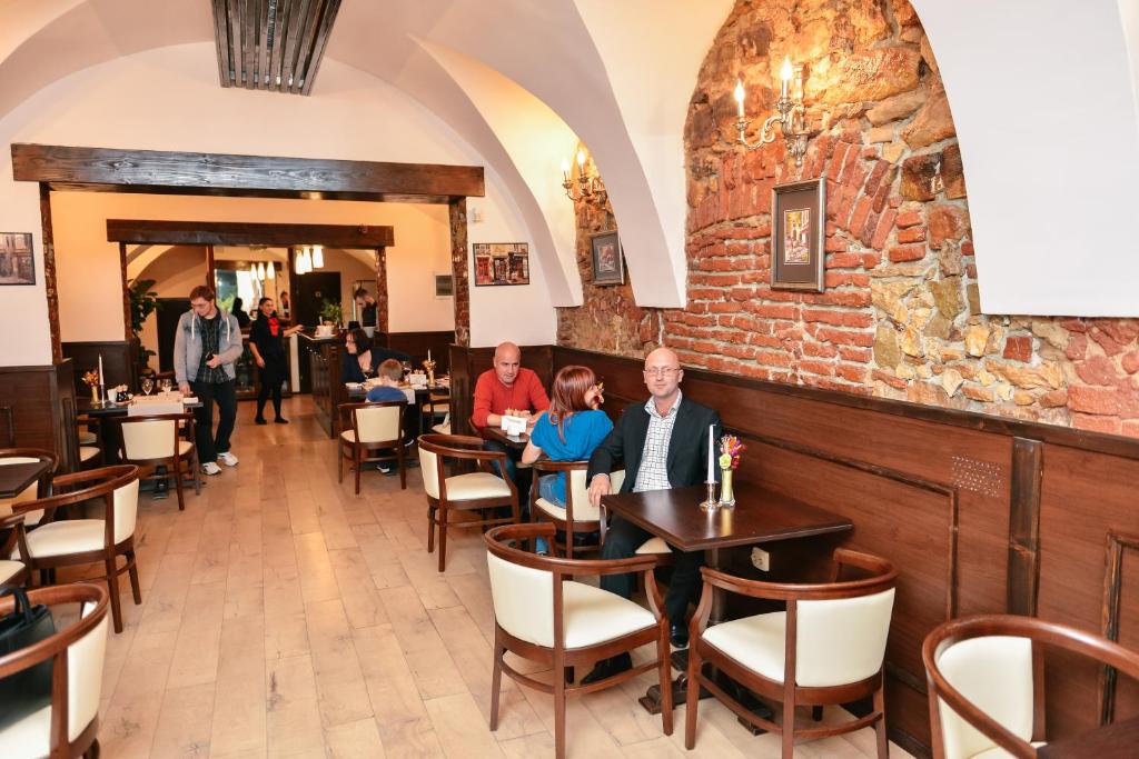 Le Petit Paris - Resim 15