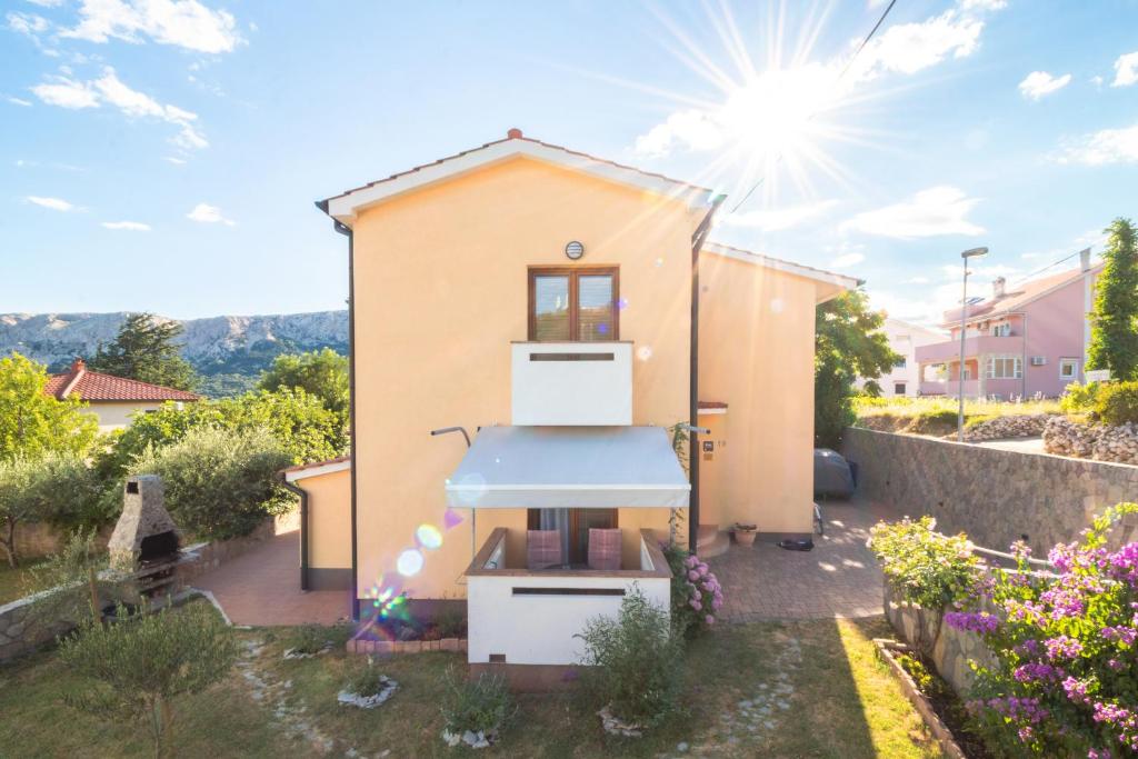 Budynek, w którym mieści się apartament