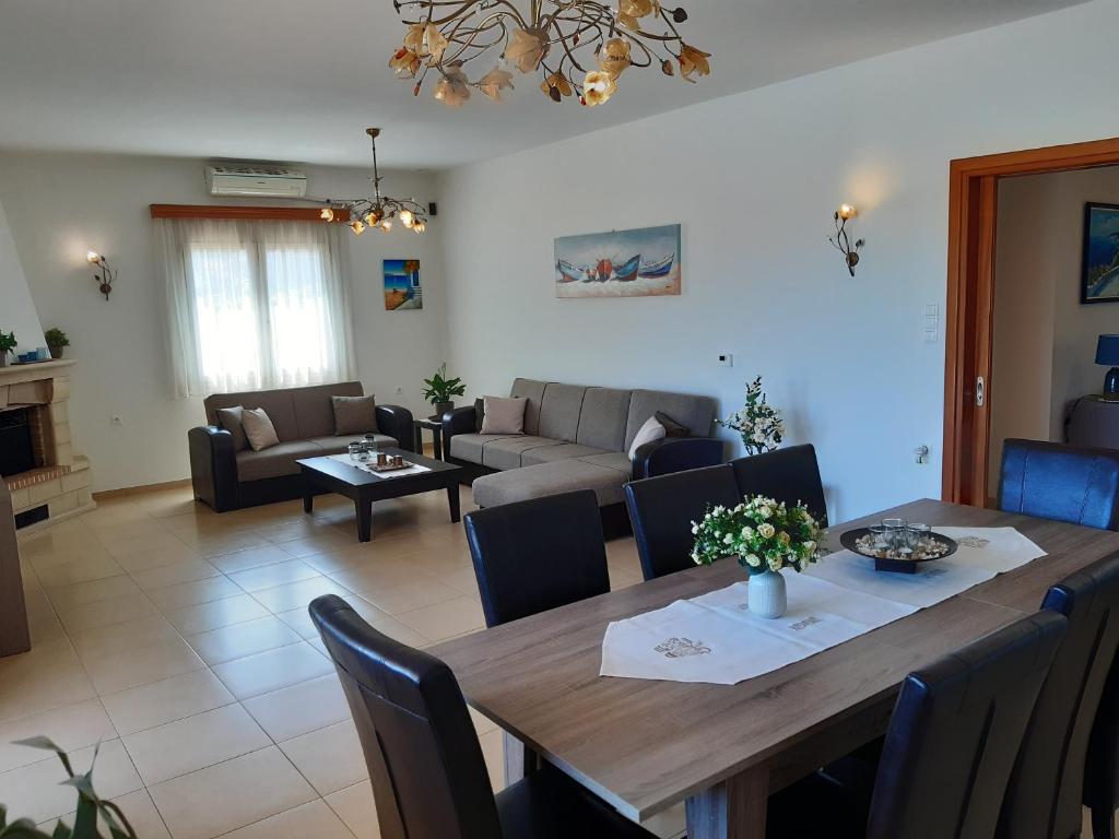 Fotografia z galérie ubytovania Family Villa with private pool v Hersonissose