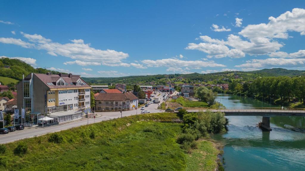 Motel New Sanatron - Housity