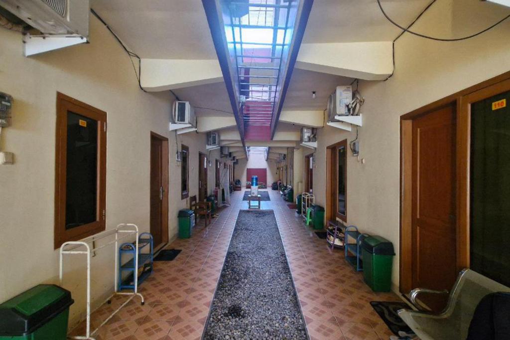 Foto dalla galleria di Reddoorz at Griya Kampar Madiun a Madiun
