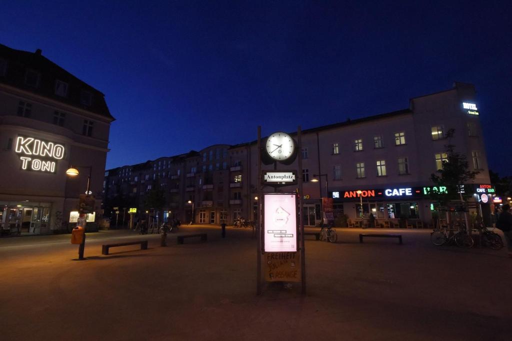 Hotel Grand Inn Berlin - Weißensee - Resim 5