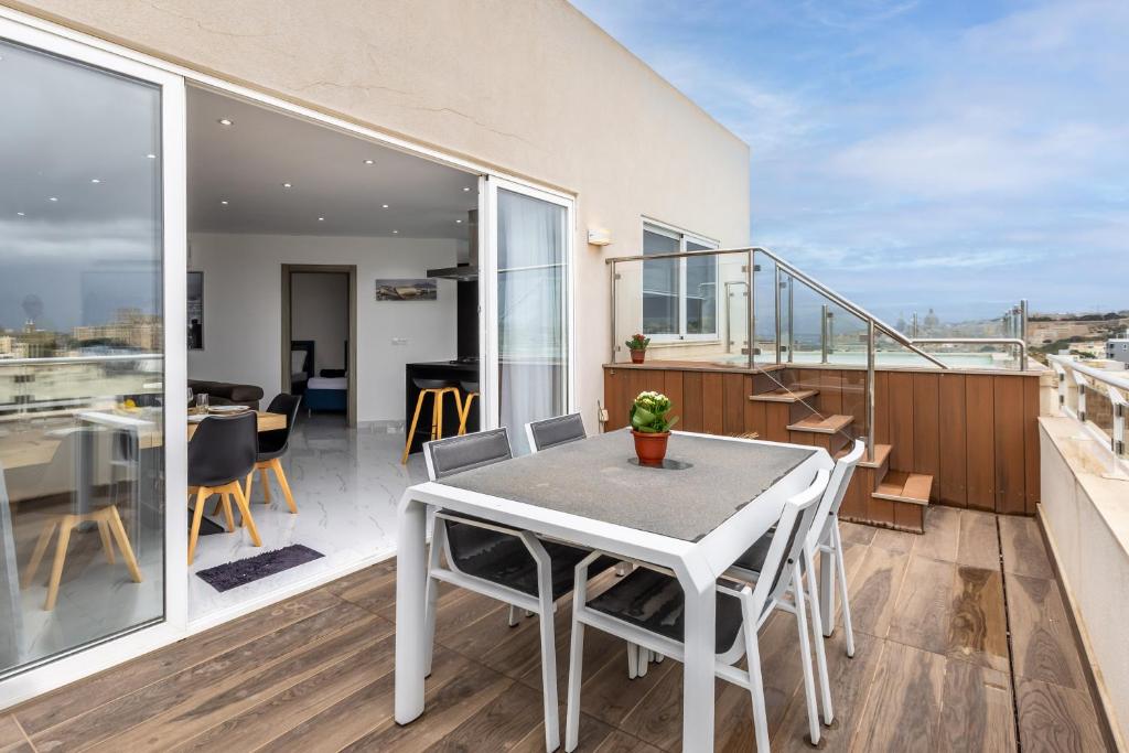 A closer look at Exclusive Penthouse Accommodations With Pool In Malta
