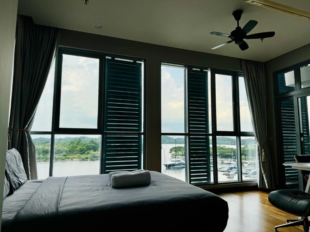 Posezení v ubytování Puteri Harbour 3BR - A Million Dollar View - 7 mins to Legoland