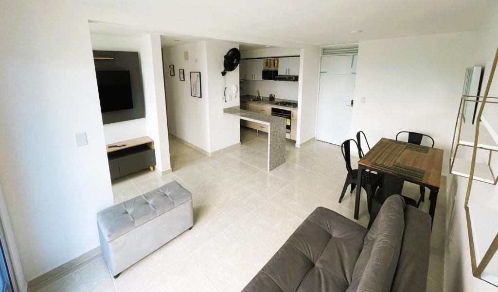 Sjónvarps- og/eða afþreyingartæki á Apartamentos en Club Residencial
