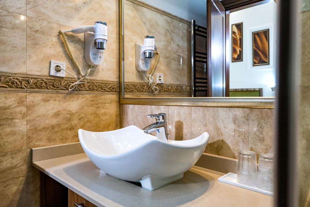 La Strada Boutique Villa - Resim 44