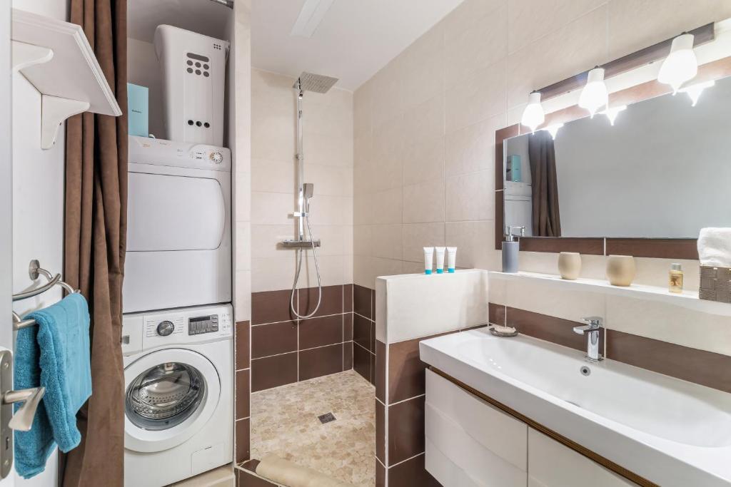 Koupelna v ubytování Vue imprenable sur le lagon, appartement 1ch 4p