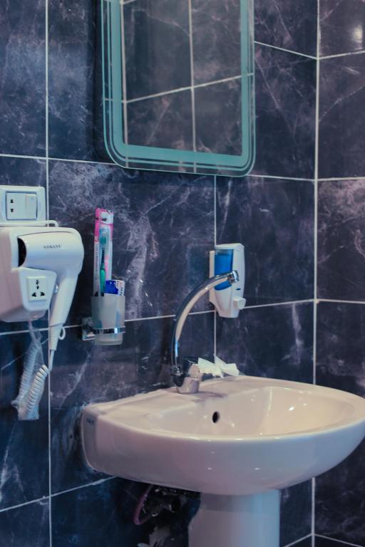 garden pyramid view - 10