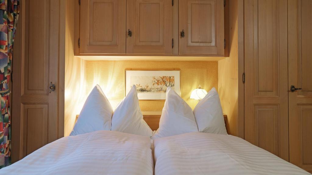 Postel nebo postele na pokoji v ubytování Chalet Kisseye by Zermatt Premium Apartments