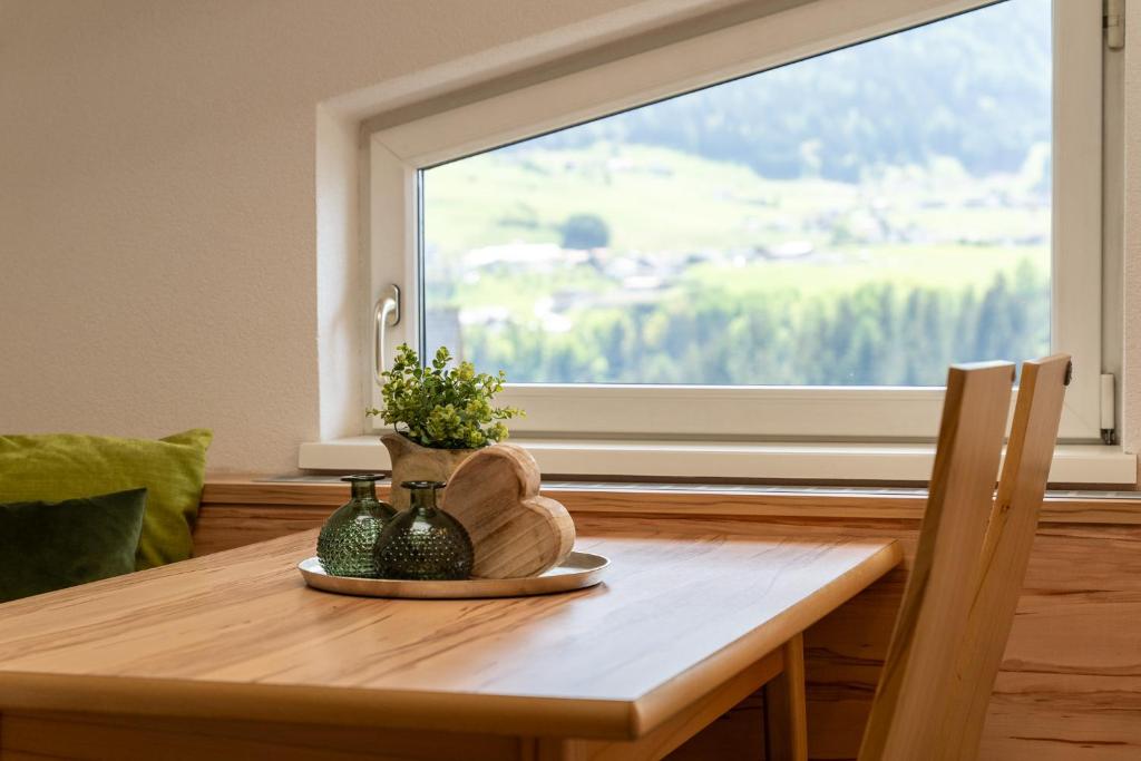 Nespecifikovaný výhled na hory nebo výhled na hory při pohledu z apartmánu