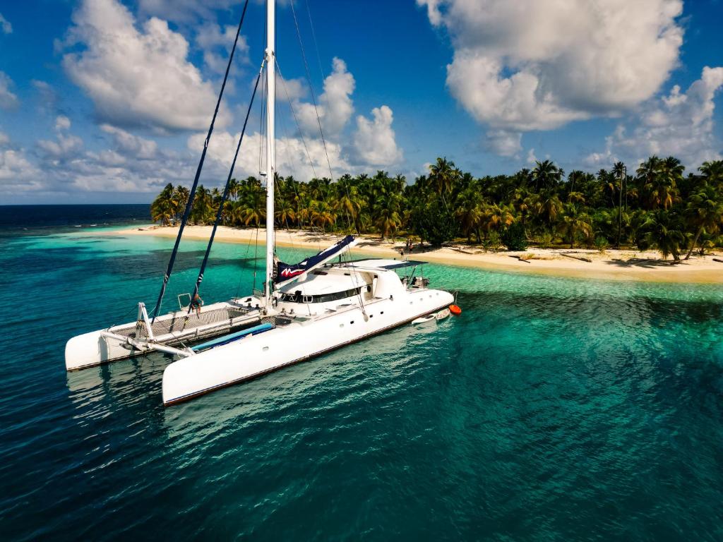 EL CATAMARAN MAS GRANDE de San Blas, Panama -TODO INCLUIDO-