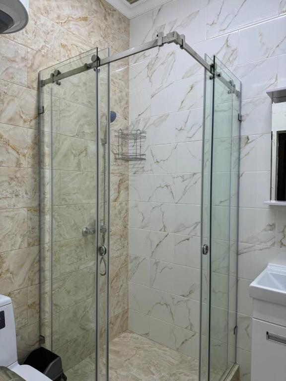 Айкол - Dwin Room