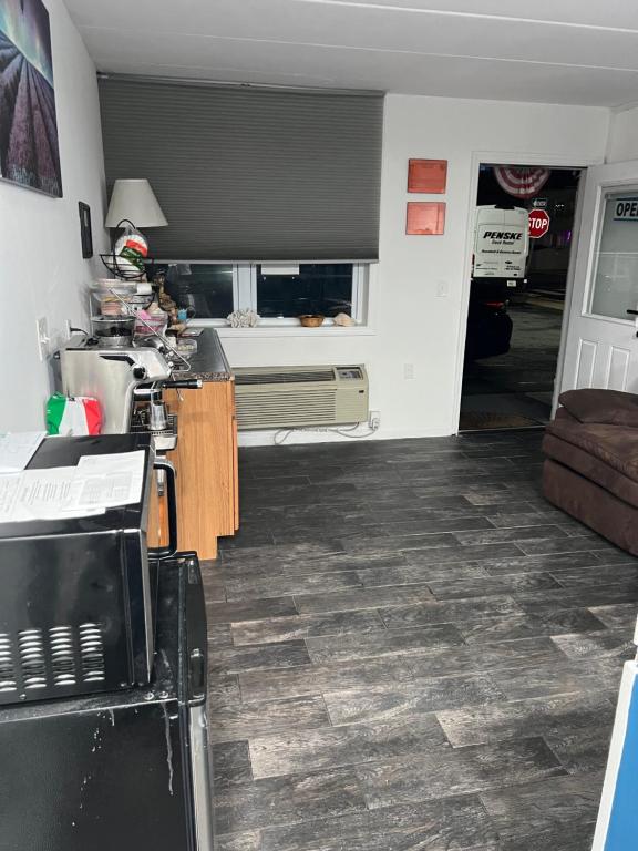 Kuchyň nebo kuchyňský kout v ubytování AIRE Hotel North Beach Jersey Shore