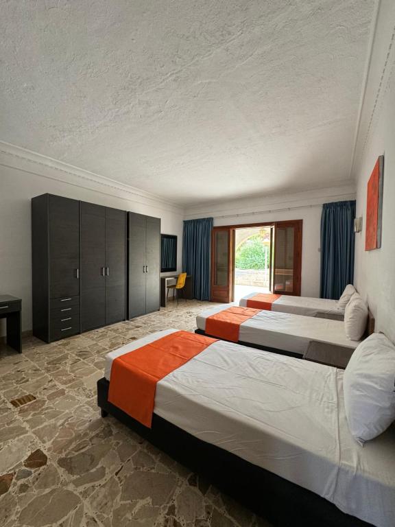 Villa Xiwan - Family Room With Garden View