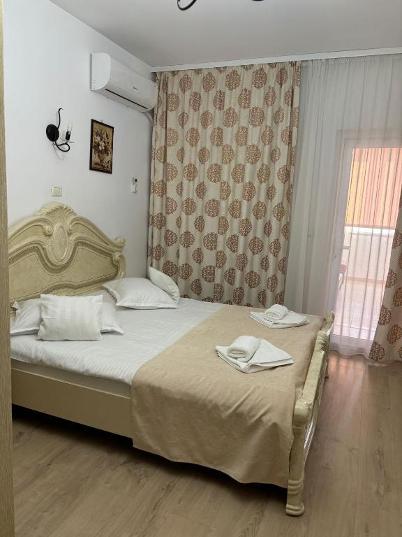 Hotel Prestige - Suite De Famille Avec Balcon