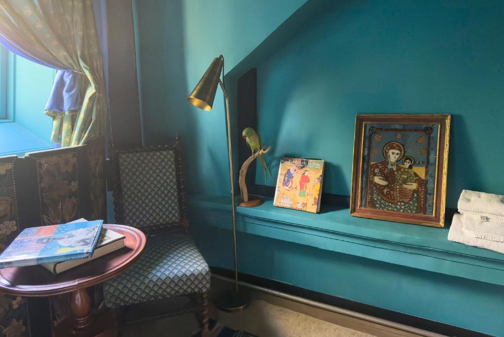 Maison Stella Cadente, Maison d'hôtes Artistique et Jardin à Provins - Suite Familiale