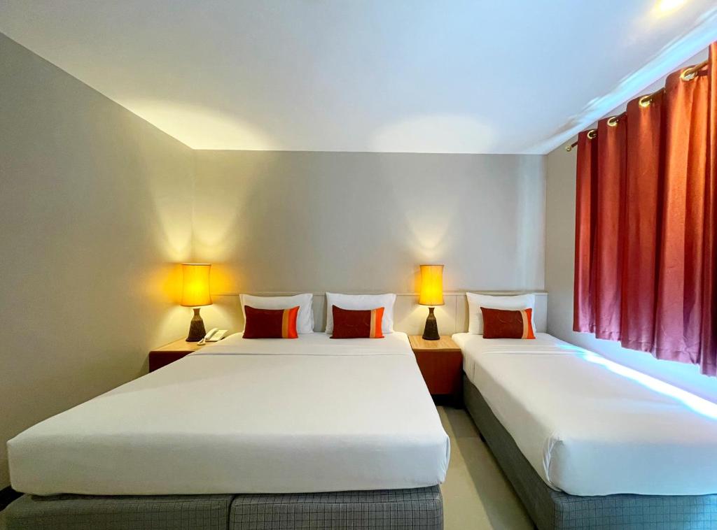 
Standard Triple Room
