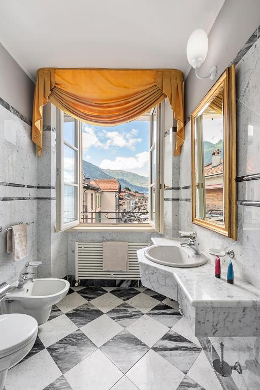 Koupelna v ubytování Hotel Cannobio
